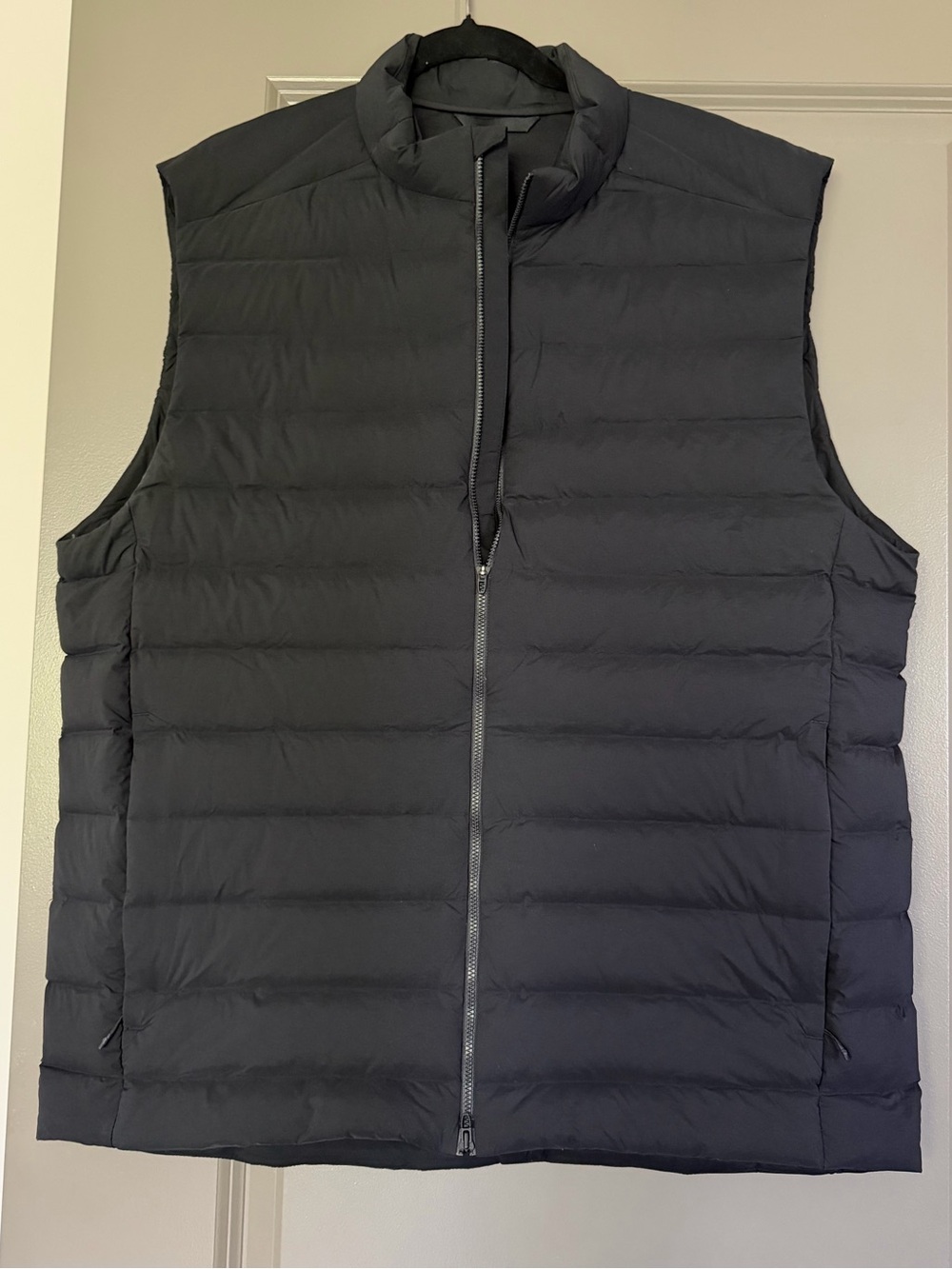 Men’s LuluLemon Navigation Stretch Down Vest - XL